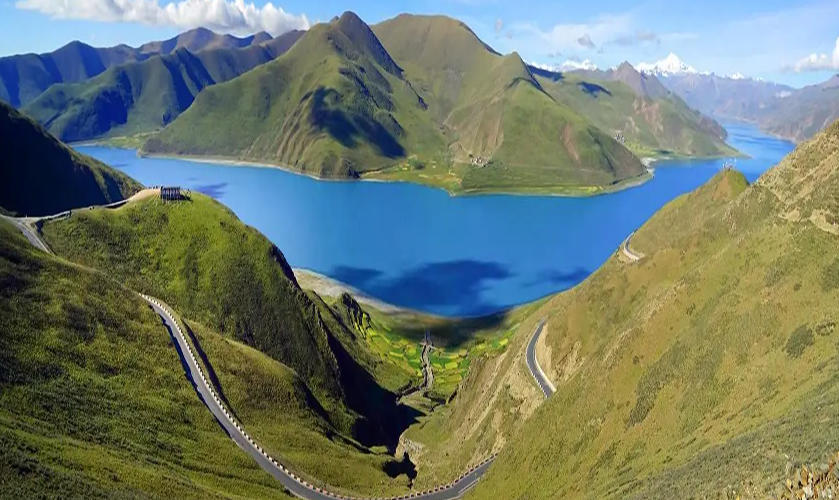 Holy Lake- Yangdrok Lake -Yangdrok Tso